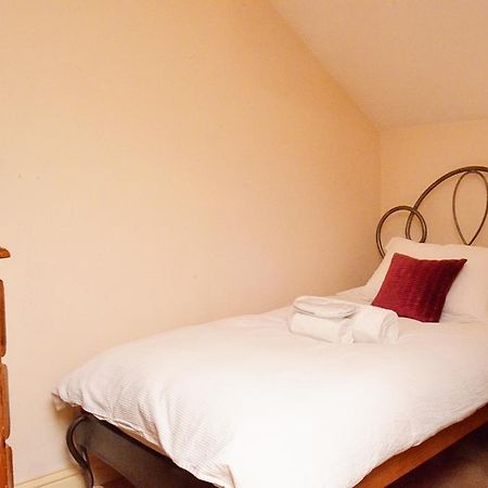 Trade Digs Brimscombe Villa Stroud  Bagian luar foto
